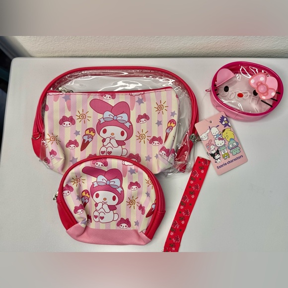 My Melody and Hello Kitty make up pouches and coin pouch - Picture 1 of 6